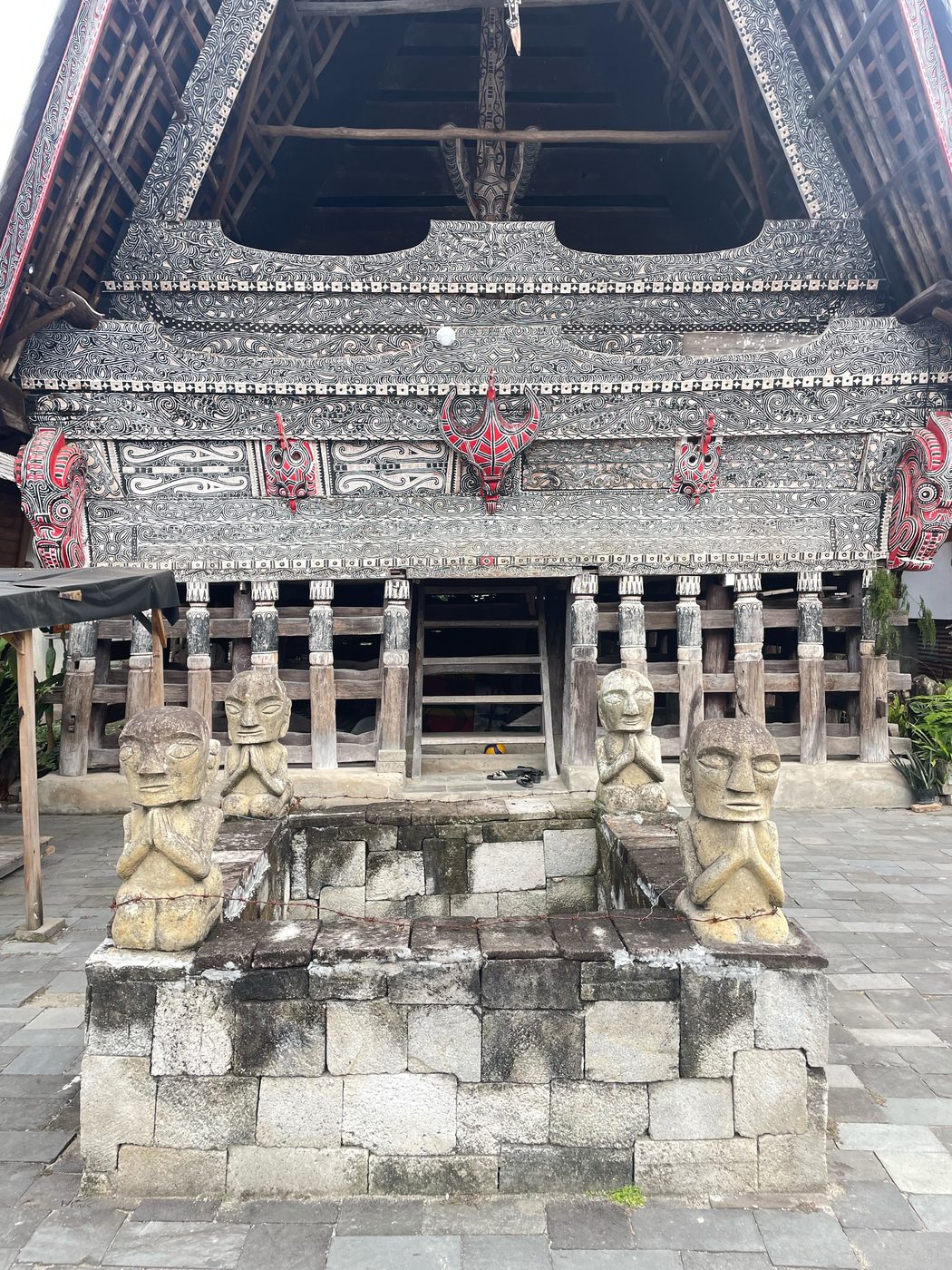 PATUNG HULUBALANG